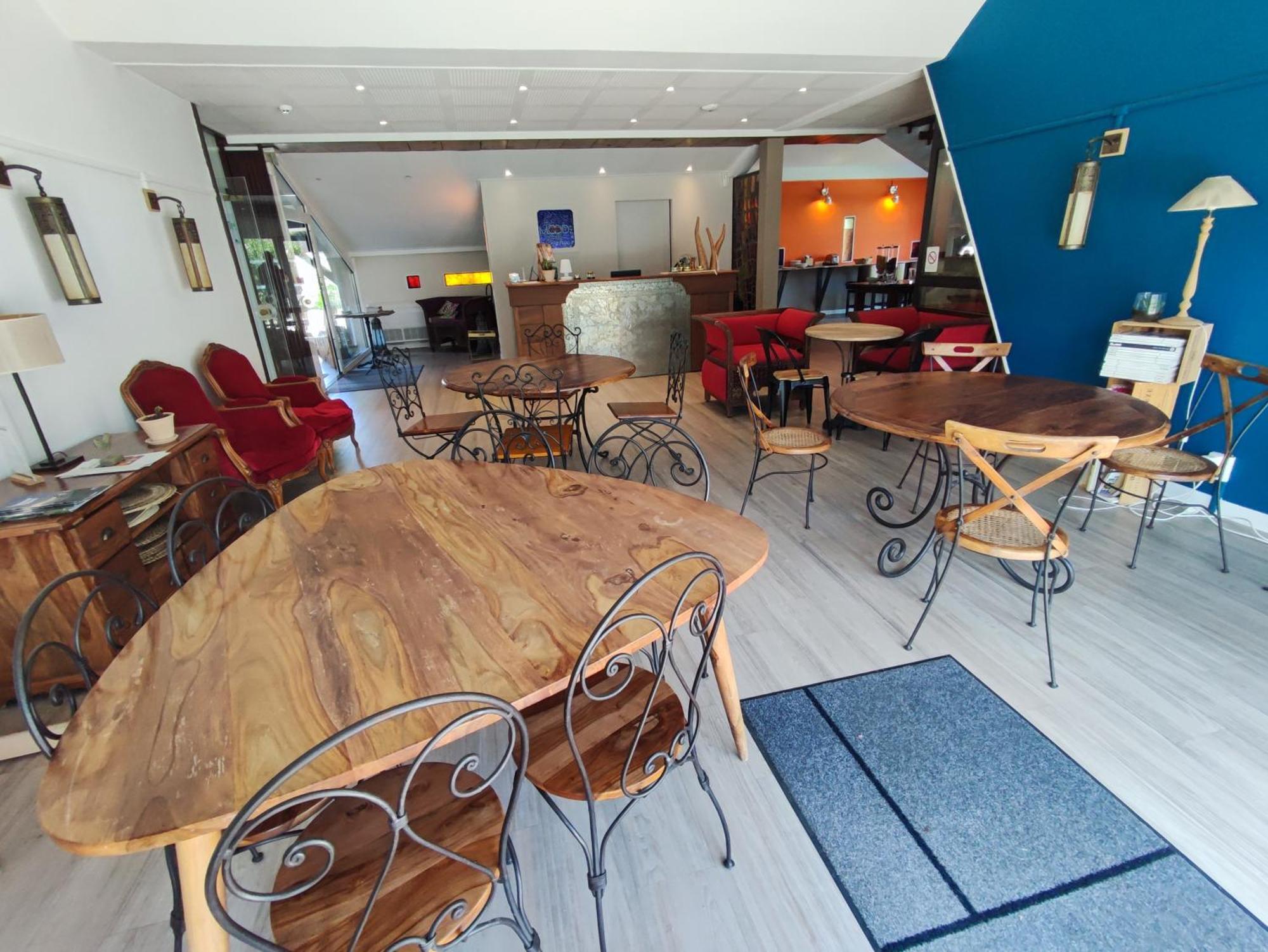 Moodz Hotel Vienne Pont-Eveque Ngoại thất bức ảnh