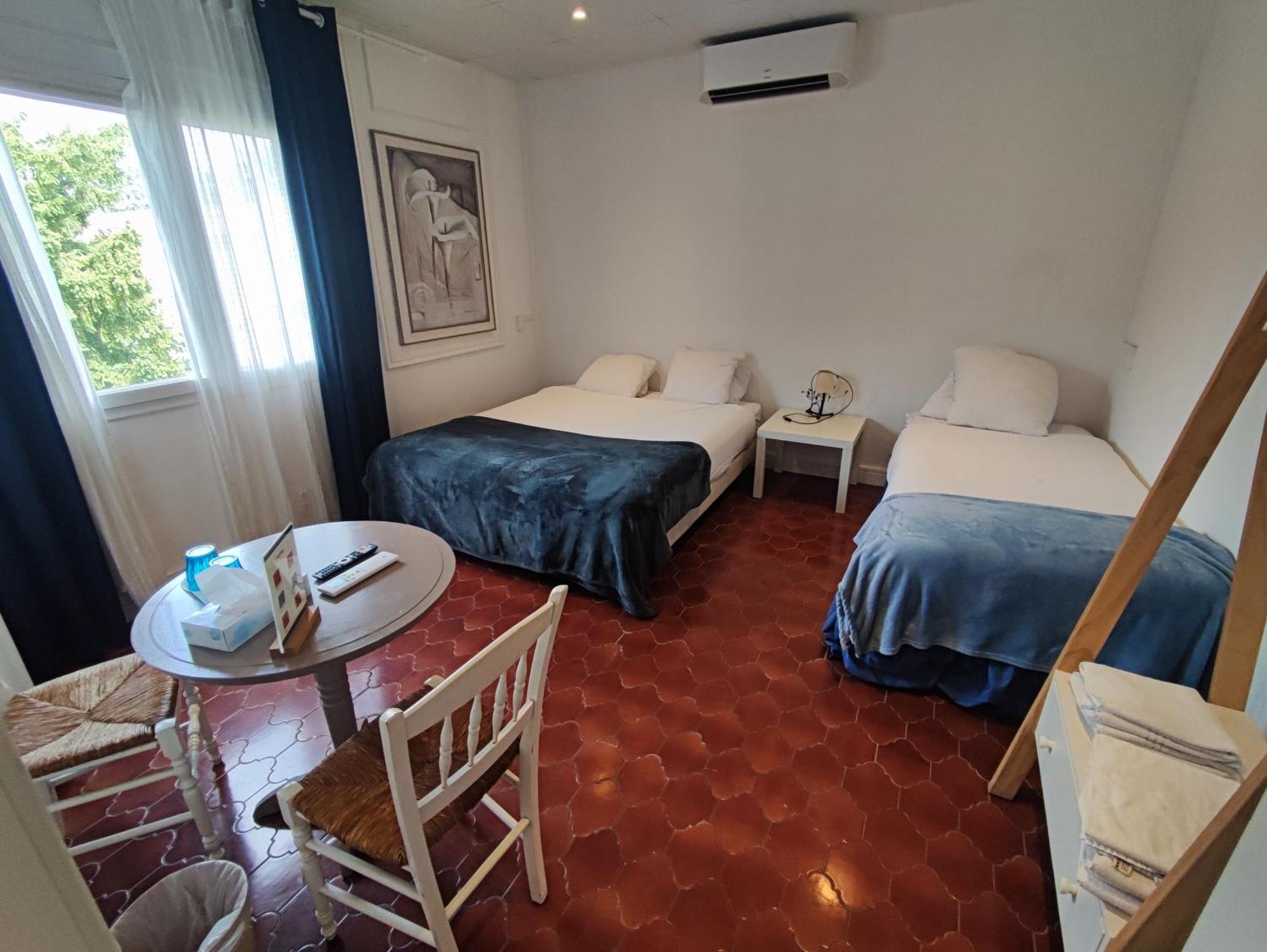 Moodz Hotel Vienne Pont-Eveque Ngoại thất bức ảnh