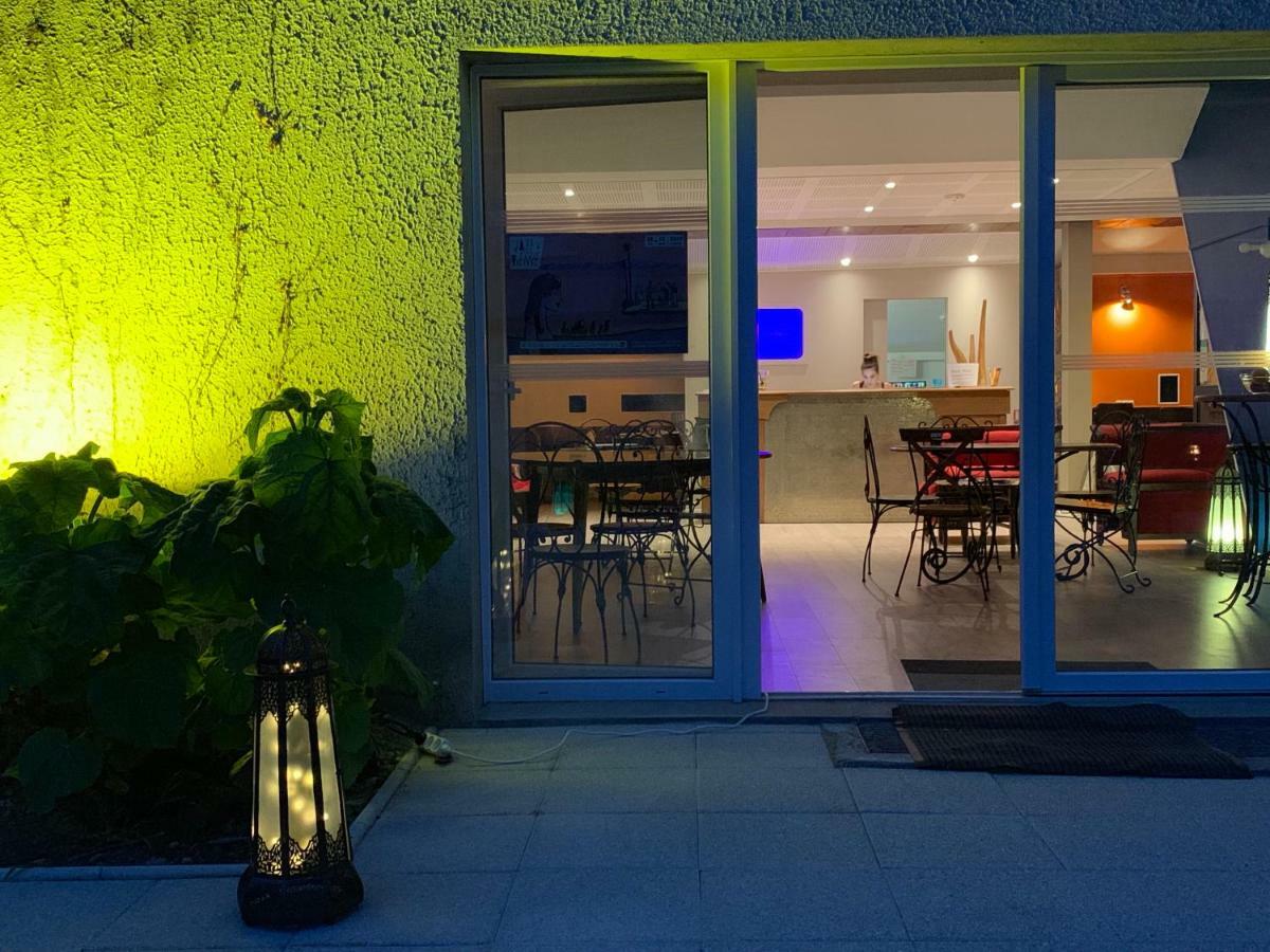 Moodz Hotel Vienne Pont-Eveque Ngoại thất bức ảnh